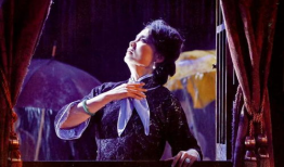 雷雨明星版,激情演绎经典，光影交织的舞台盛宴