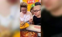 娱乐吃瓜酱偷外卖,一场意外的美食冒险