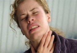 有咽炎的明星,揭秘咽炎明星的康复之路